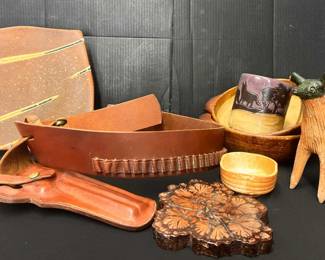 CT446Vintage Hunter Leather Gun Holster And More