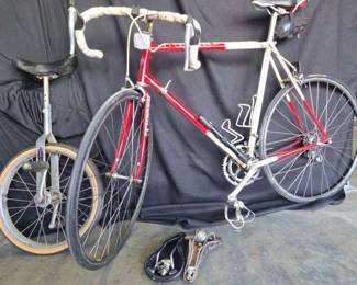 CT542Schwinn Road Bike Schwinn Unicycle