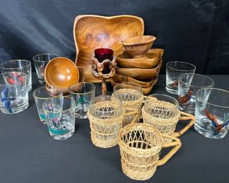CT454Monkey Wood And Barware