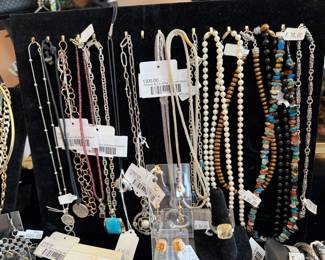 Tiffany & Co Elsa Necklace, Beaded Necklaces