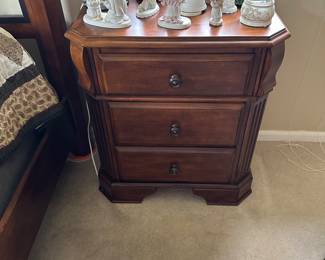 Queen size bedroom suite, bed, dresser with mirror and nightstand