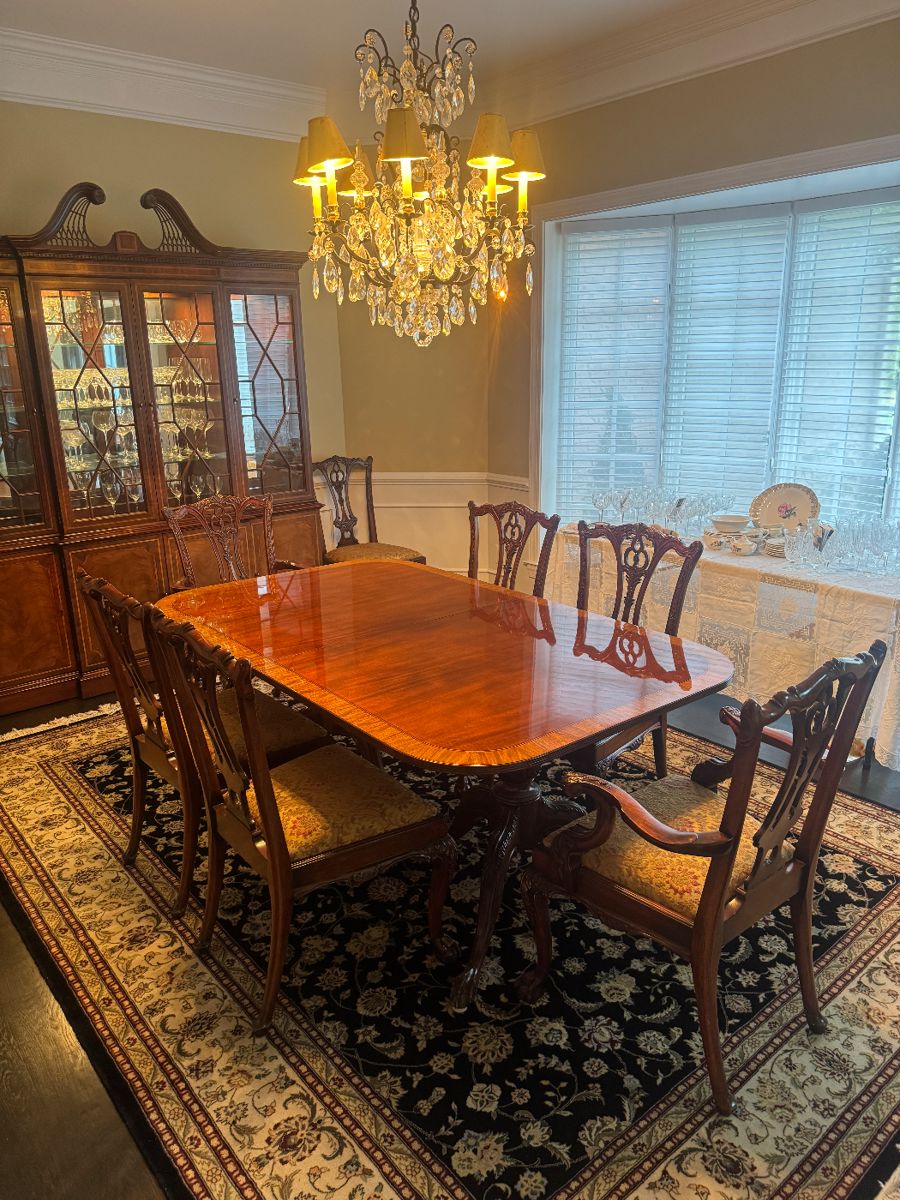 Hickory White Inlayed Mahogany Double Pedestal Rectangular Dining Table with Claw Feet (46"W x 29-1/2"H x 76"L with 2 Leaves 22"L each) with Chippendale Upholstered Seat Clawfoot Dining Chairs (6 Side Chairs / 2 Armchairs)