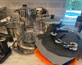 Stainless Steel Pots, Pans & Accessories
