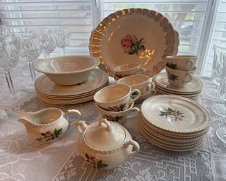 Harker Pottery Co Porcelain China (33pc)