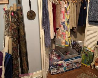 Upholstery Fabric  / Blankets / Quilts and Throws / Beanie Babies / Outdoor Games