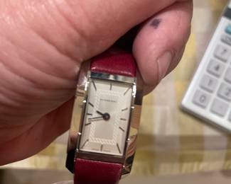 BURBERRY LADIES WATCH  AS NEW 