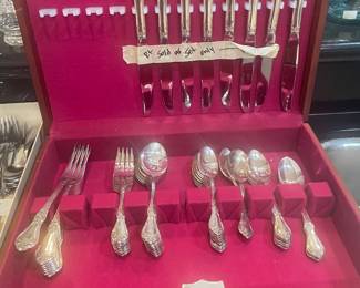 SILVER PLATE SET 