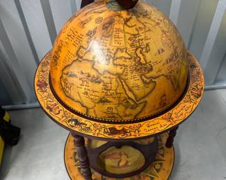 $75 OBO - Globe Wine Bar - Partial Crack