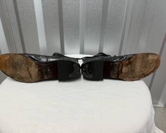 $20 Pair Mens dress shoes