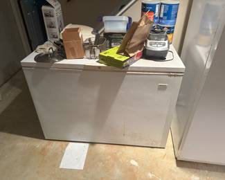 Chest freezer