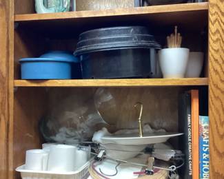 Storage Containers, towels,