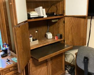 Computer armoire