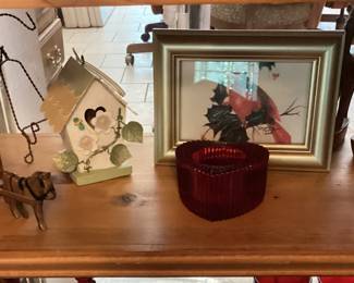 Picture frame and other nic nacs