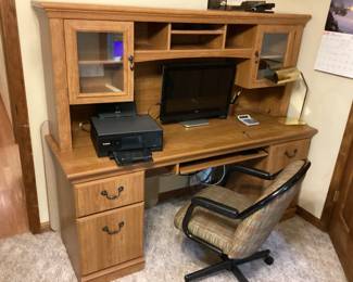 Oak Desk with Hutch