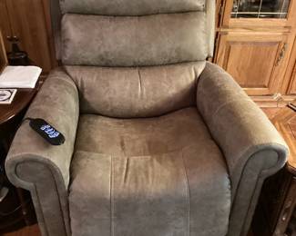 Ashley Power LIft Recliner