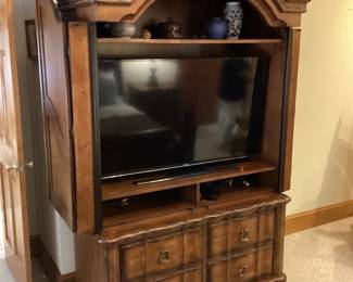 Armwall Dresser Century Brand