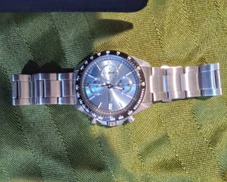 Seiko Chronograph Watch (needs battery)
