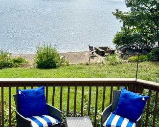 Outdoor chairs - 4 swivel chairs by the firepit and 2 chaise lounges