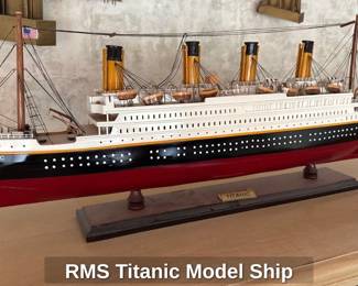 RMS Titanic Model Ship