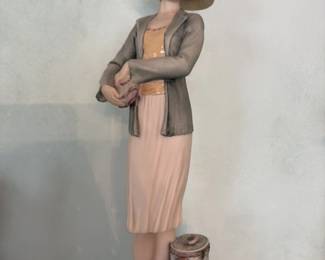 Capodimonte Porcelain Figurine of a Woman with a Camera 