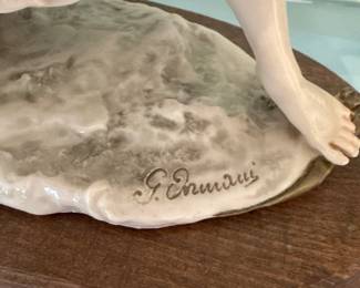 Giuseppe Armani Capodimonte porcelain figurine 