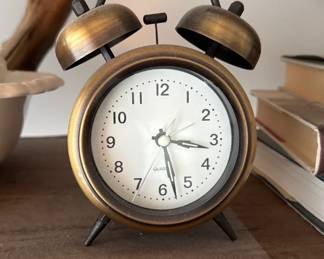 Vintage Style Twin Bell Alarm clock 