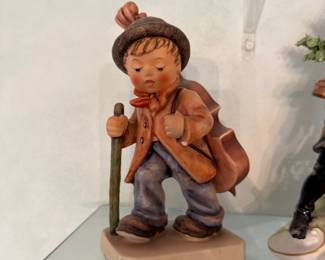 Hummel "The Wanderer" Figurine 