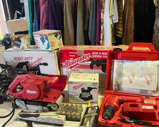 Milwaukee Power Tools & Hand Tool Sets – Estate Sale
Fantastic selection of heavy-duty tools perfect for DIYers, woodworkers, and professionals! Items include:
Milwaukee circular saw, belt sander, and jig saw (in original boxes)
Milwaukee 12V driver drill with case and accessories
Complete hand tool sets including sockets, wrenches, screwdrivers, and drill bits
Additional boxed tool kits and accessories
Quality brands and durable equipment—many in excellent condition and some with original packaging. A great opportunity to stock your workshop with reliable, long-lasting tools!
