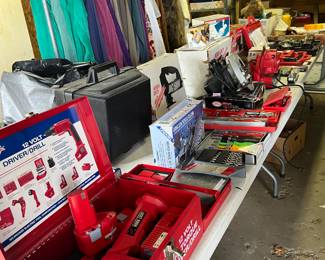 Milwaukee Power Tools & Hand Tool Sets – Estate Sale
Fantastic selection of heavy-duty tools perfect for DIYers, woodworkers, and professionals! Items include:
Milwaukee circular saw, belt sander, and jig saw (in original boxes)
Milwaukee 12V driver drill with case and accessories
Complete hand tool sets including sockets, wrenches, screwdrivers, and drill bits
Additional boxed tool kits and accessories
Quality brands and durable equipment—many in excellent condition and some with original packaging. A great opportunity to stock your workshop with reliable, long-lasting tools!