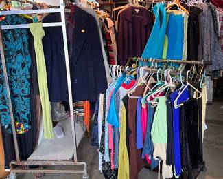 Large Collection of Women’s Clothing – Estate Sale
A wide variety of women’s clothing available – perfect for everyday wear, vintage lovers, and collectors! Includes: Dresses, skirts, blouses, and jackets in assorted sizes and styles
Casual, professional, and formal wear options
Vintage and retro pieces mixed with contemporary fashions
Accessories, scarves, and more
Clothing is displayed on racks for easy browsing. A great opportunity to refresh your wardrobe or find unique vintage styles at bargain prices!