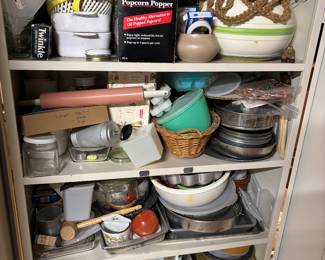 Kitchen / baking supplies 