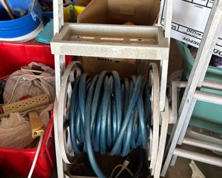 Hose reel with hose