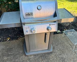 Natural gas grill