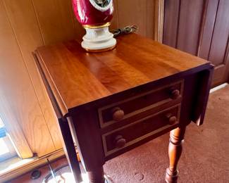 Handmade Campbellsville Ky handmade cherry drop leaf table