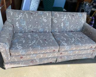 Nice Sealy sleeper sofa
