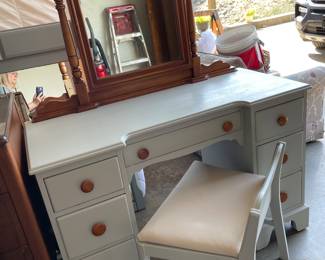 Desk/vanity with bench