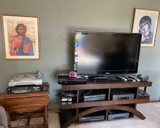 Stereo, speakers, VCR, DVD player, clocjs