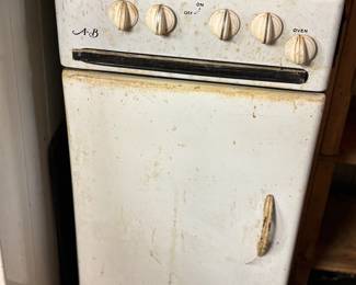 Vintage apartment size stove 