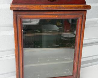 23 NiceGolfClubWoodenDisplay