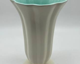 18 VintageCatalinaIslandPotteryVase