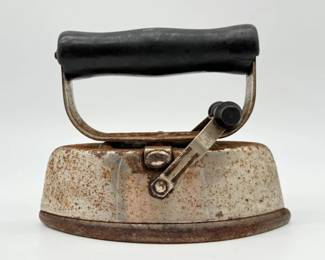 78 AntiqueIronwHandle