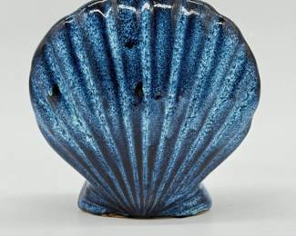 47 BlueCeramicShellVase