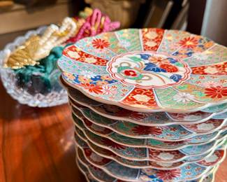 Vintage Imari fan plates