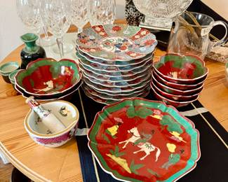 Vintage Japoonisme plates paired with Waterford 