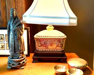 Japonisme lamp and statue