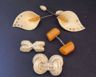 004 Bakelite Collection