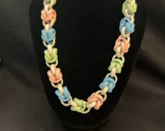 Chunky 40s Metal Chain In Beautiful Colors