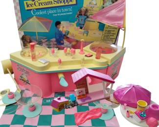Barbie Ice Cream Shoppe Set+Dog Playset Parts All You See

