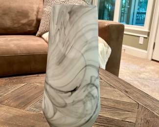 Modern Swirled Glass Vase - $10
Stylish glass vase with a matte white base and swirling gray/black marble-like design. Sleek and modern, perfect for minimalist or contemporary décor.

Dimensions (approx.): 10” tall × 4.5” wide
Condition: Excellent
