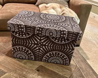 Handmade Indonesian Storage Box - $10
Beautiful handwoven storage box with lid, crafted in Indonesia. Features a brown and white geometric pattern and convenient cut-out handles. Perfect for decorative storage, organizing, or as a unique accent piece. Still has original tag attached.

Dimensions (approx.): 12” × 9” × 8”
Condition: Excellent, like new